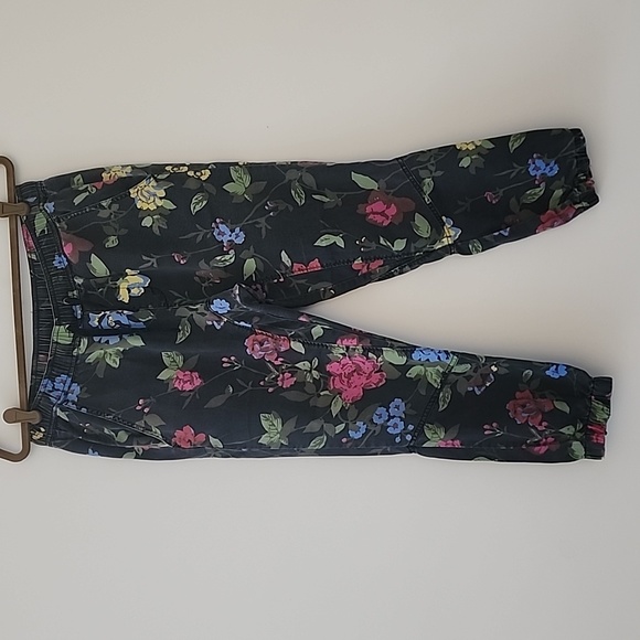 Pam & Gela Bohemian Black Floral Tapered Copped Jogger Relaxed Pants S - Picture 2 of 15